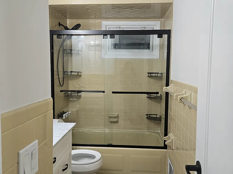 12 Regina St #1 — Photo 8