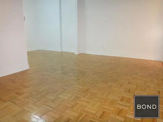 Rented by Bond New York | media 26