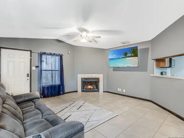 6222 Valley Knight, San Antonio, TX 78250