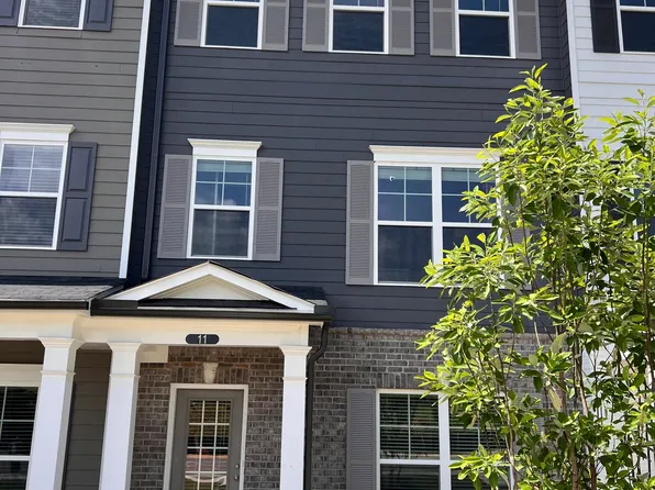 11 Mercury Ln #32, Newnan, GA 30265