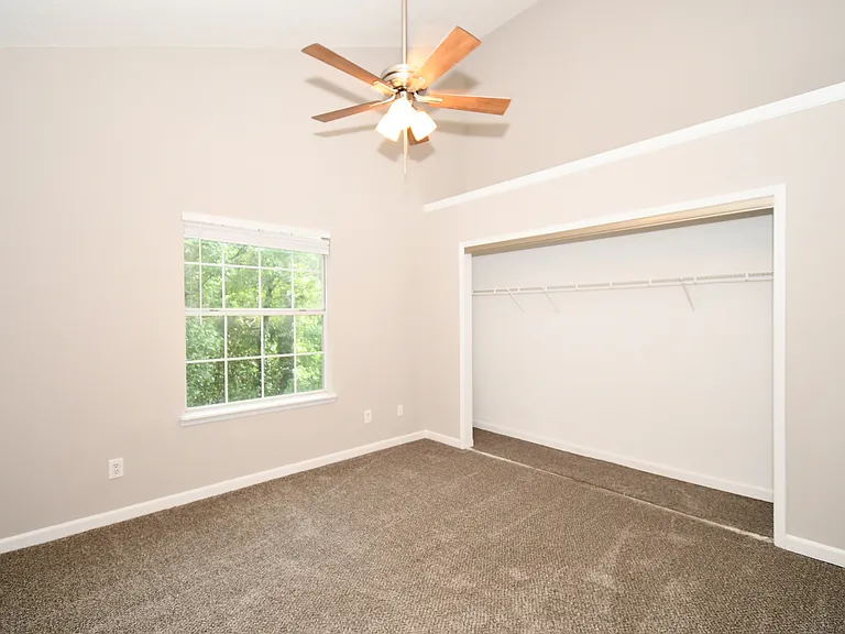 1101 Sandy Lane Dr — Photo 19