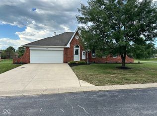 390 Vinewood Dr N, Brownsburg, IN