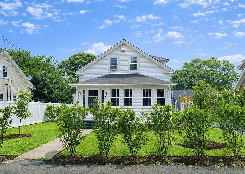 1st image of 58 Chase St