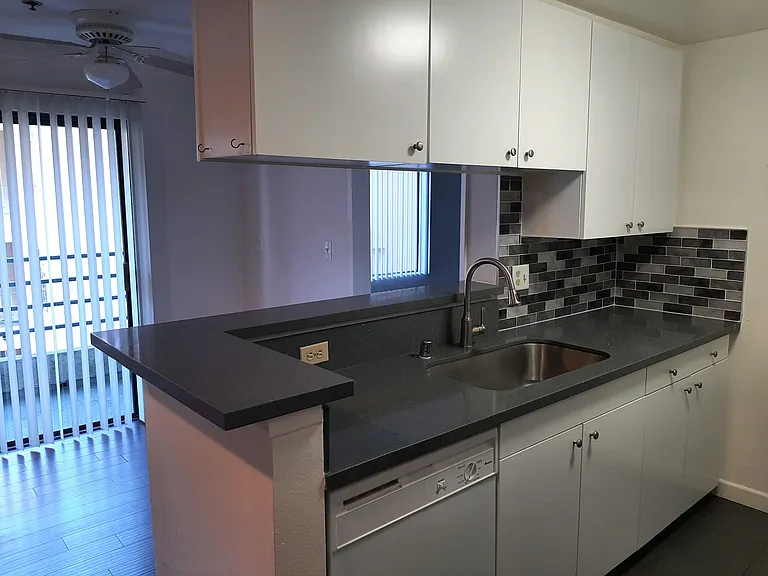Sierra Apartments, LLC — Photo 11