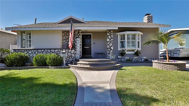 1st image of 2609 Petaluma Ave