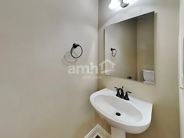 518 Dawley Dr — Photo 9