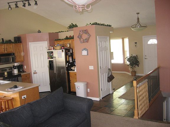 2nd image of 1294 W Kimman Ln