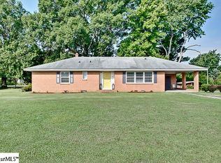 218 N Lanford Rd, Spartanburg, SC 29301