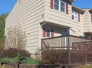 37 Lantern Park Dr UNIT 1, Naugatuck, CT 06770