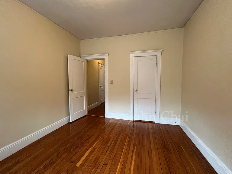 64 Woodstock Ave #8 — Photo 16