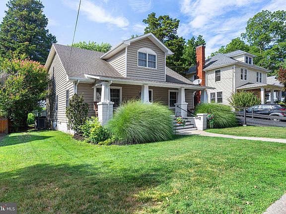 2nd image of 214 Belvedere Ave