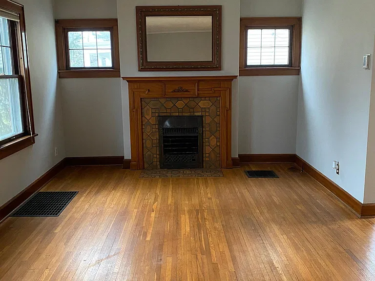 480 Brevoort Rd — Photo 5