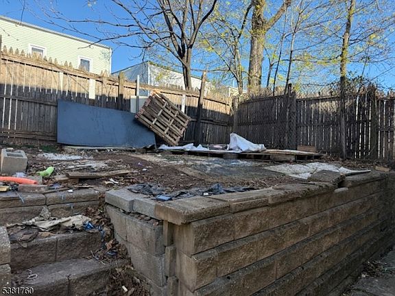 5th image of 461 S 14Th St