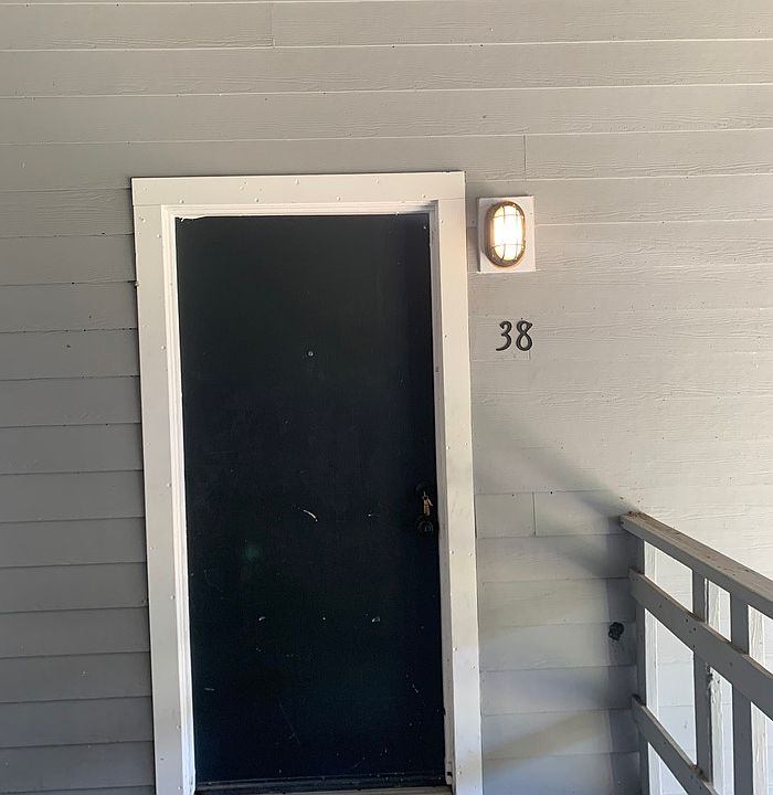 1st image of 1050 Wayne Ave APT 38