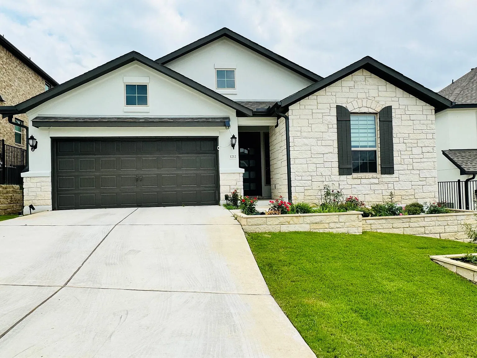 5 bed, 4.0 bath, 2966 sqft, $3,450 — Photo 1