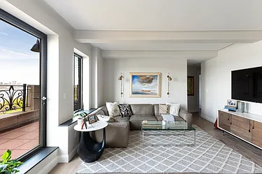 Rented by Nest Seekers International