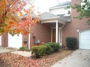 6017 Sharon Rd, Charlotte, NC 28210