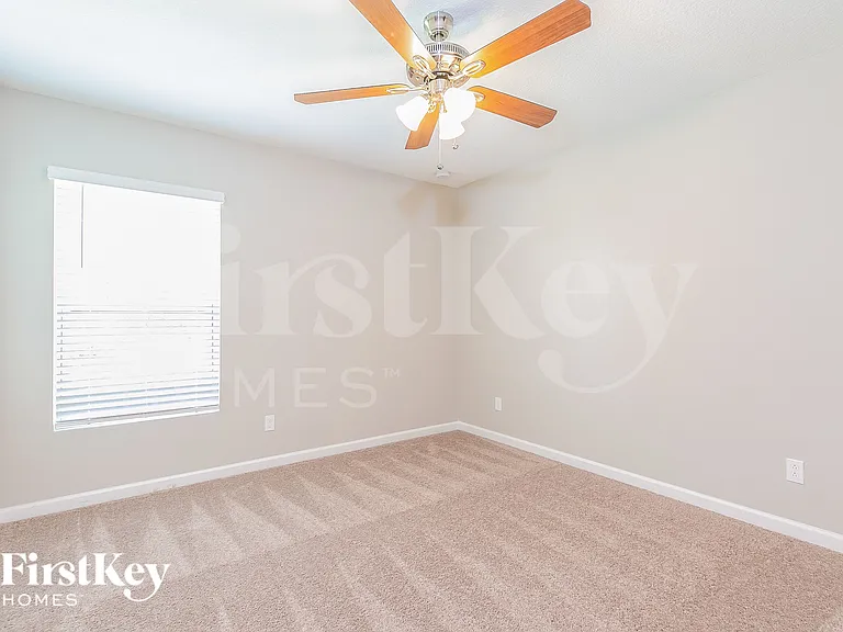 1950 SW Sylvester Ln — Photo 12