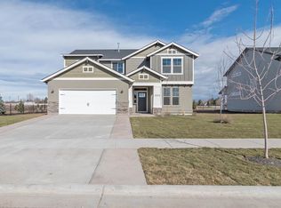 2528 E Snocreek Dr, Eagle, ID 83616
