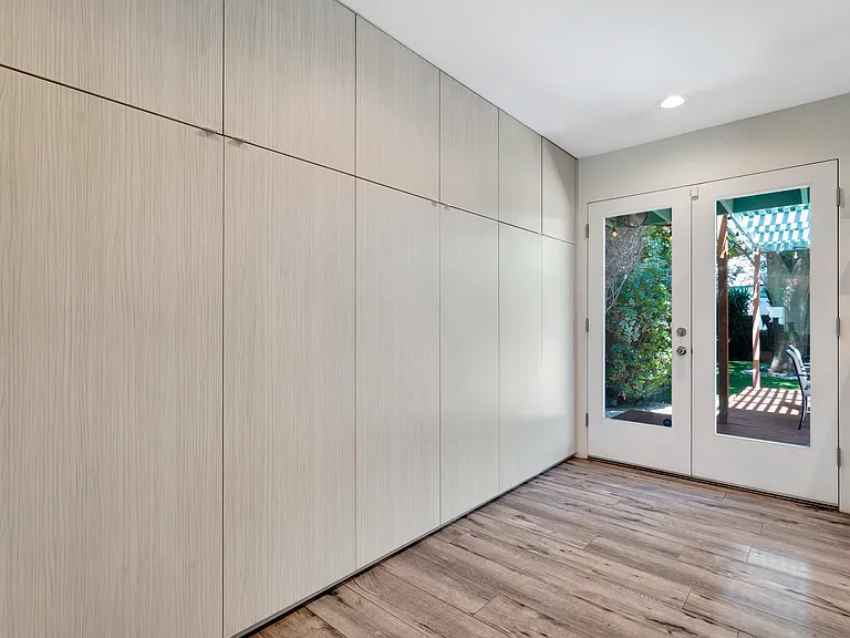 4974 Canoga Ave — Photo 12