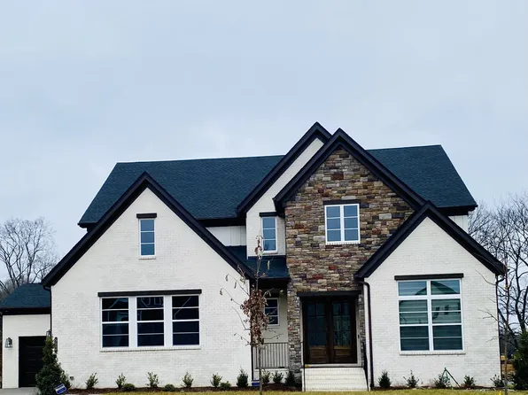 7303 Woodruff Dr, Fairview, TN 37062