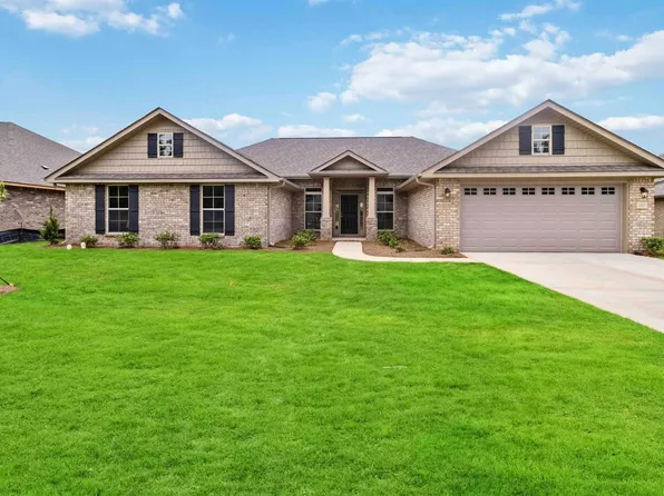 217 Dawsons Cove Dr, Alabaster, AL 35007
