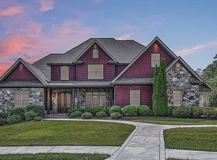 410 Golf Ridge Dr, Kingsport, TN 37664