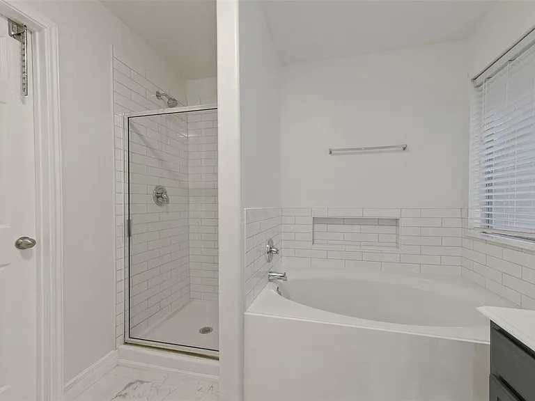 9523 Wyatt Oak Ln — Photo 22