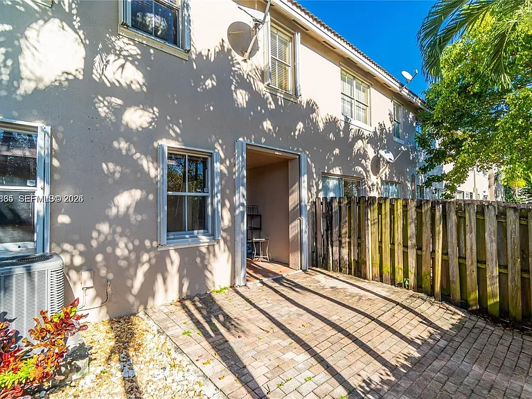 14968 SW 23rd Way #14968 — Photo 24