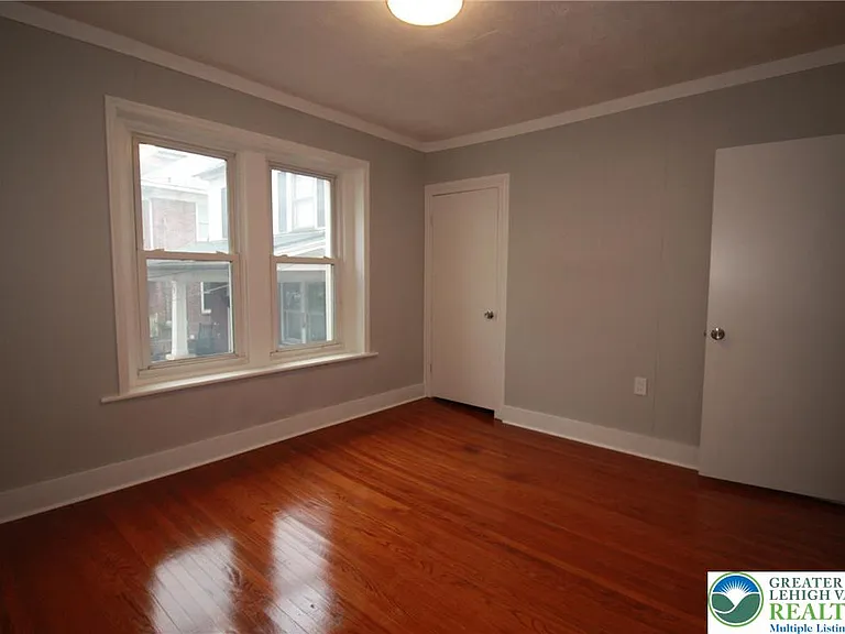 513 Cattell St — Photo 11
