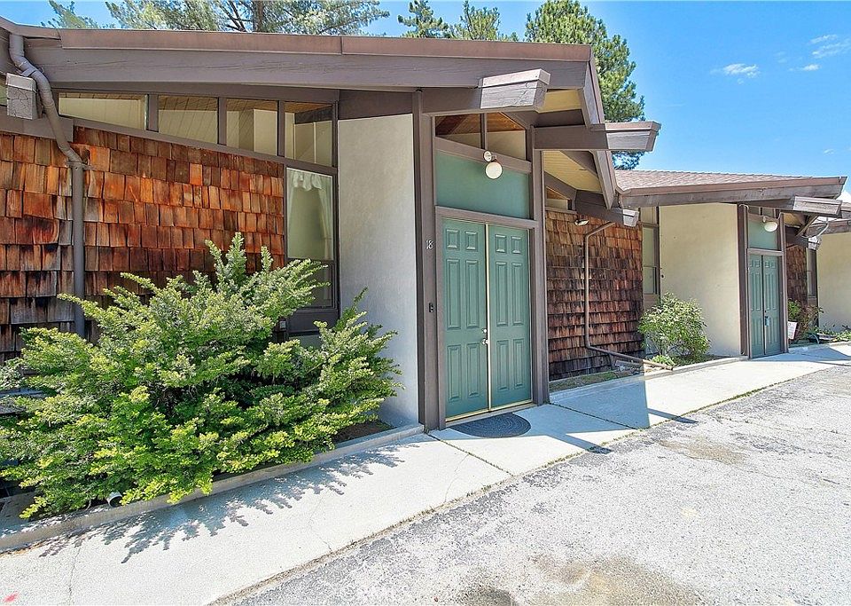 1st image of 872 Sierra Vista Dr #18DR