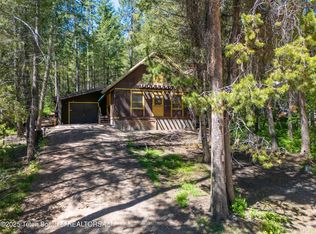 739 Pinecrest Cres, Alpine, WY 83128