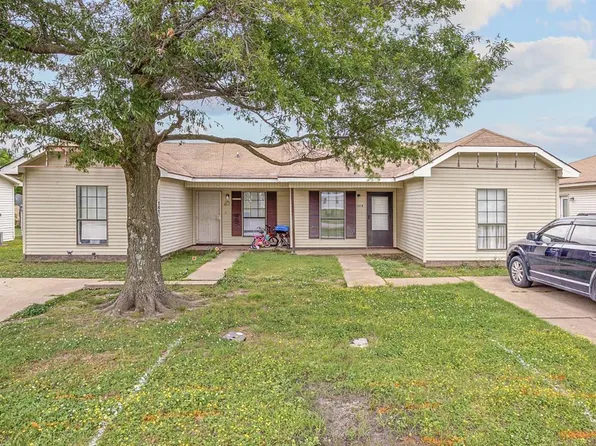 141 S Gosnell St, Gosnell, AR 72315