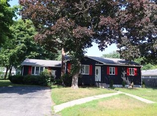 4 Thurston St, Foxboro, MA 02035