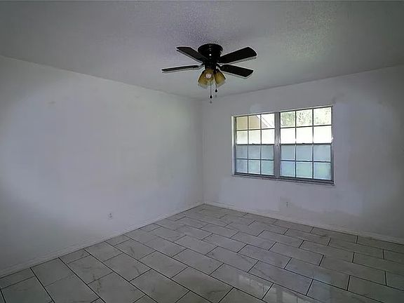5th image of 112 Crescent Blvd