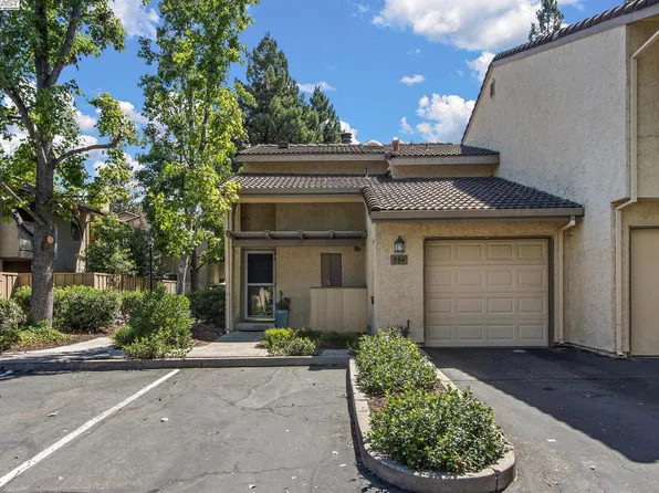 384 Garden Cmn, Livermore, CA 94551