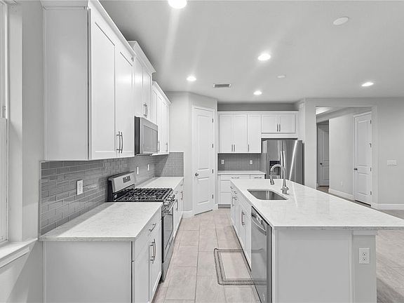 4th image of 8712 BAY MEADOW DRIVE