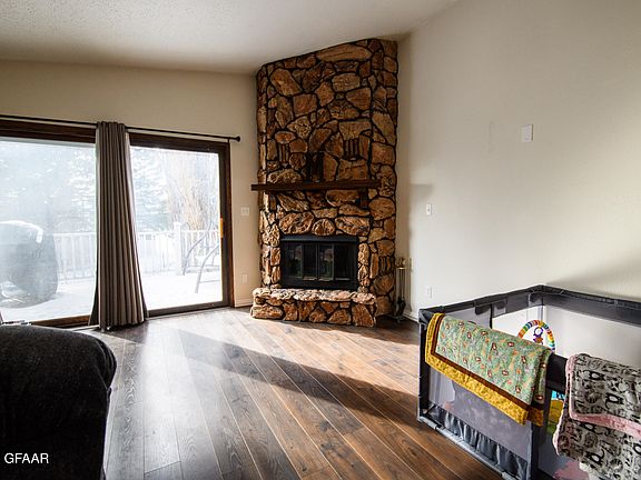 4th image of 794 Great Plains Ct