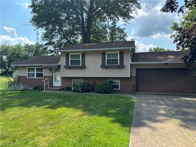 8597 Elmfield St NW, Canal Fulton, OH, 44614