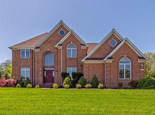 3689 Rolling Ridge Ct, Ann Arbor, MI 48105