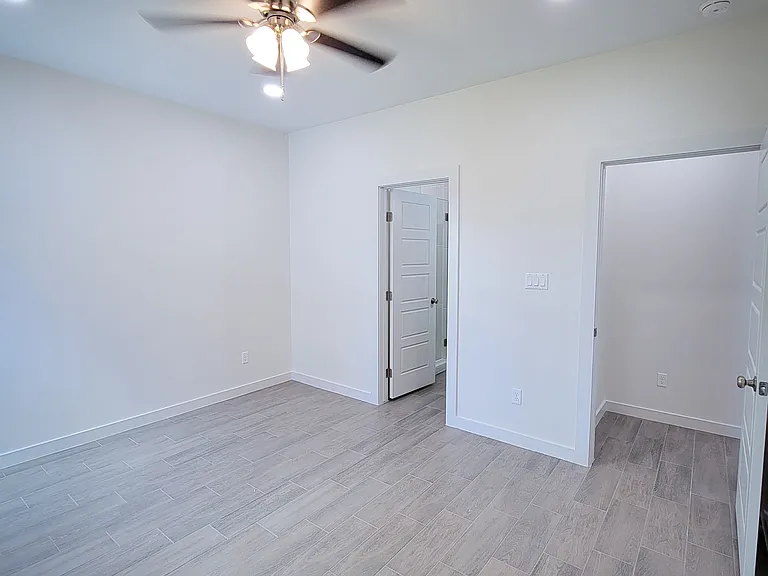 1404 W Platinum Dr #4 — Photo 7