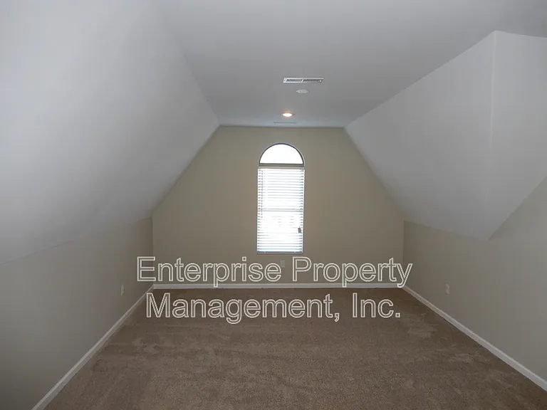 4525 Hickory Creek Dr — Photo 30