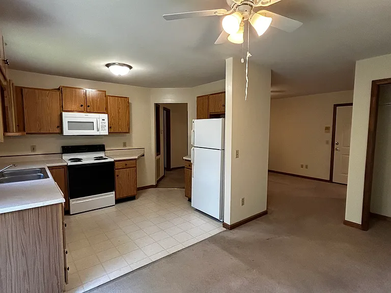 4212 Menga Dr #4 — Photo 16