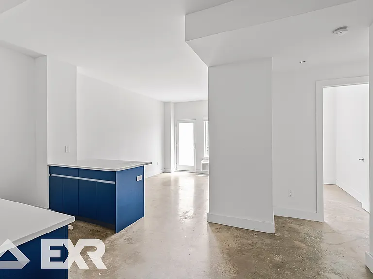 1915 Beverley Rd #601 — Photo 6