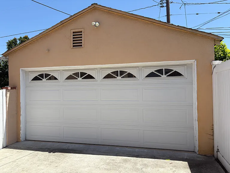 9520 Kennerly St — Photo 23