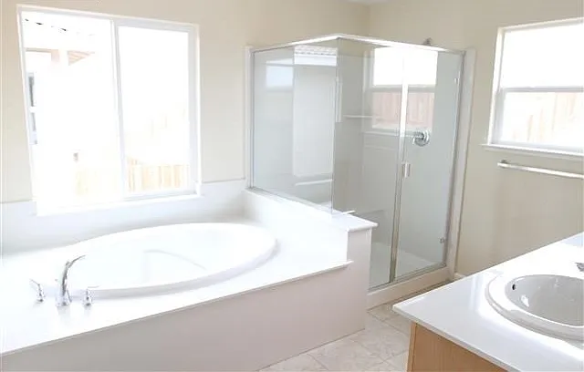 254 Altadena Cir — Photo 29
