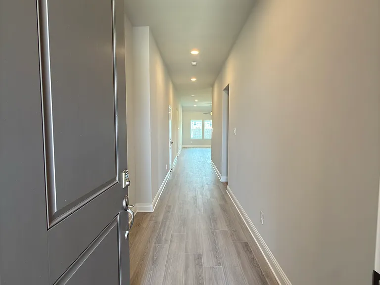 1232 Redcoat Dr — Photo 4