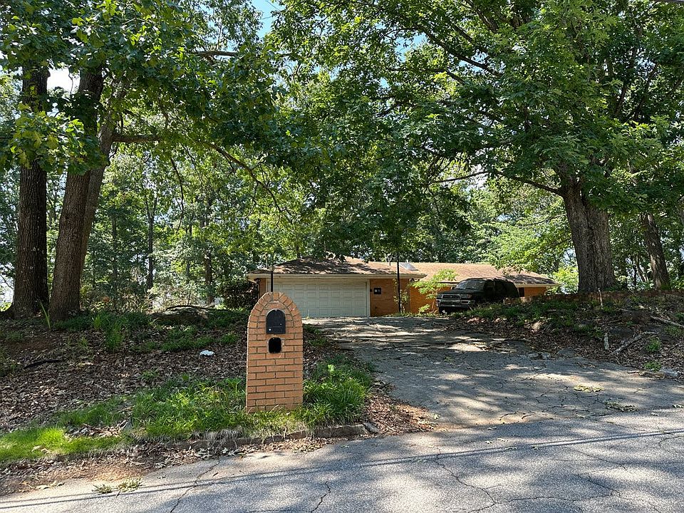 2nd image of 3000 Kelley Chapel Rd