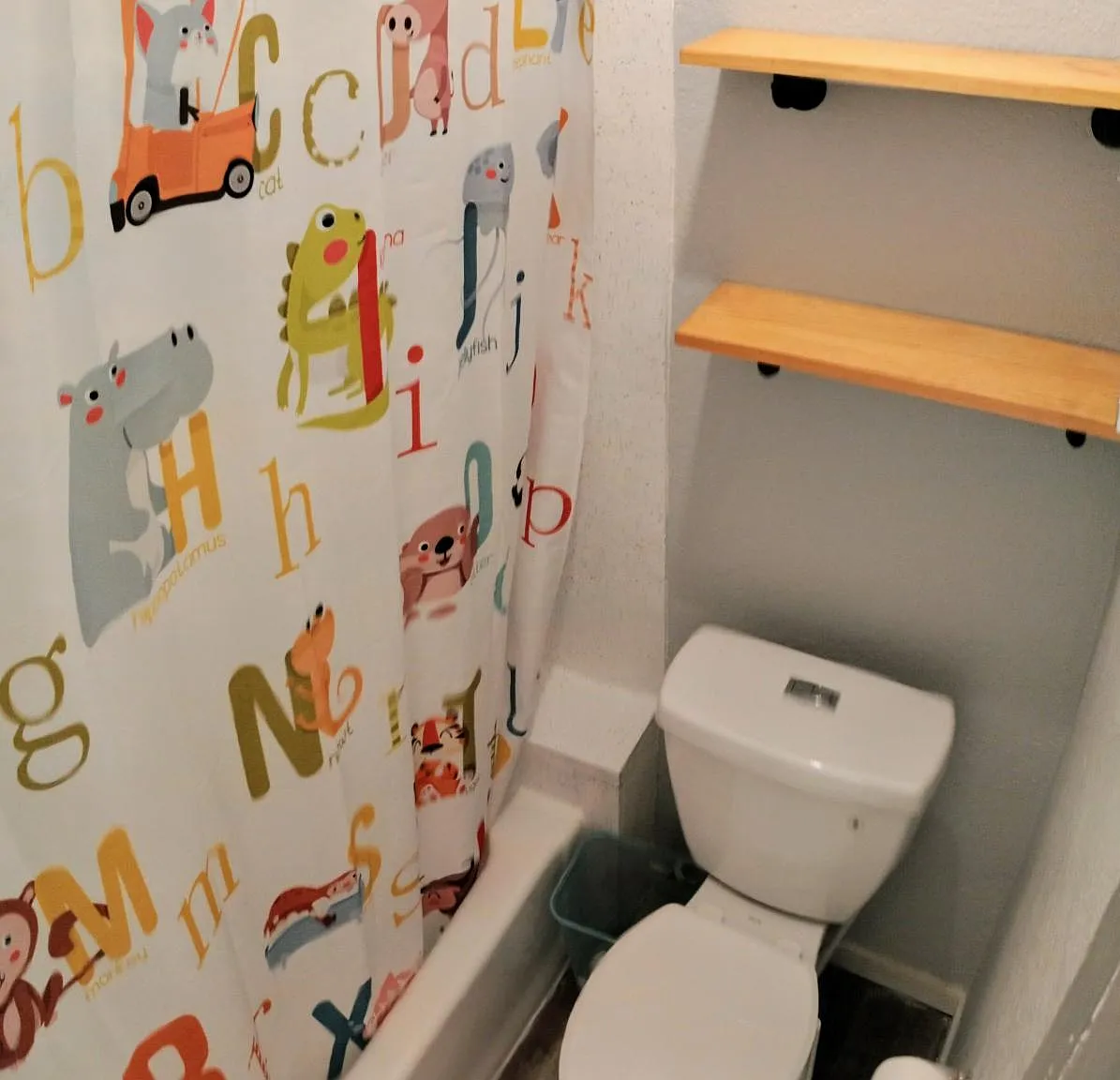 Studio, 892 sqft, $450 — Photo 4