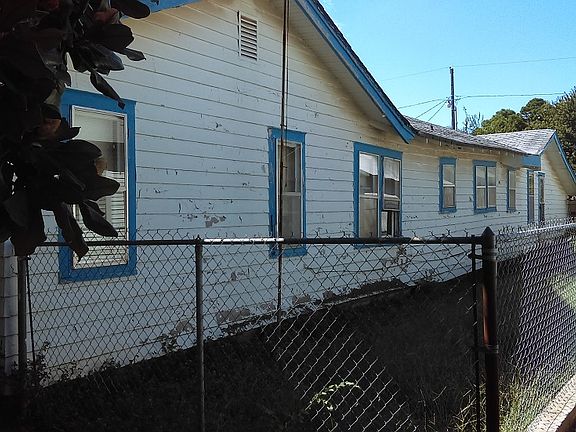 3rd image of 612 N Ione Ave